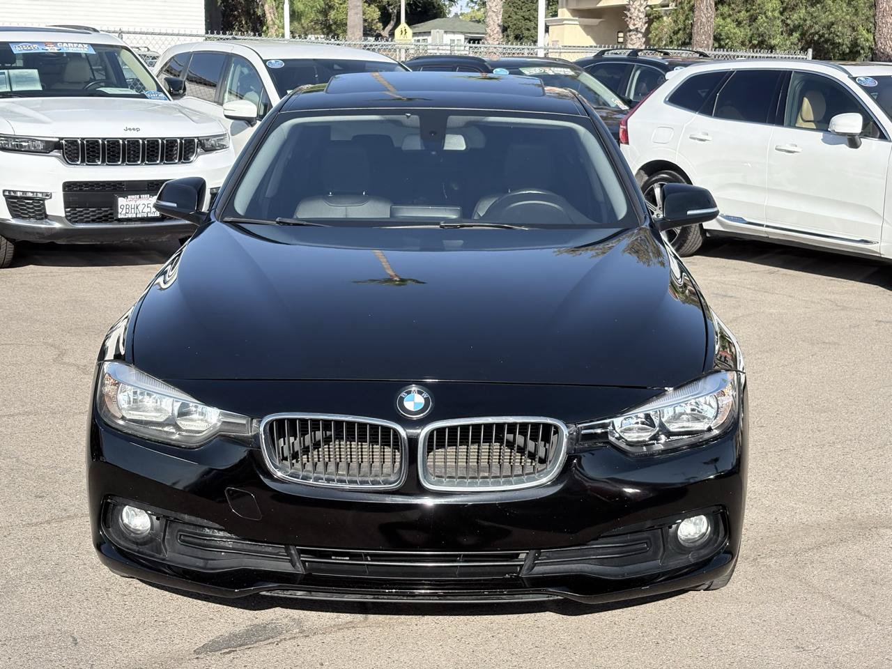 Used 2016 BMW 320i Sedan RWD image 2