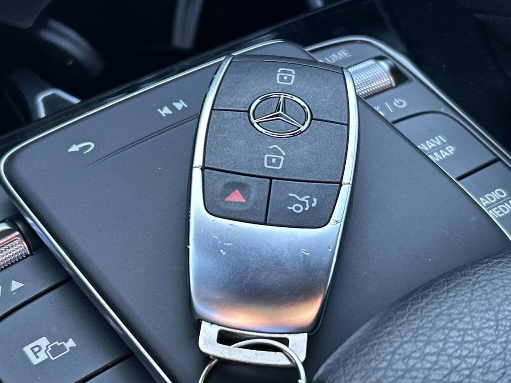 Used 2024 Mercedes-Benz GLE 450e 4MATIC image 37