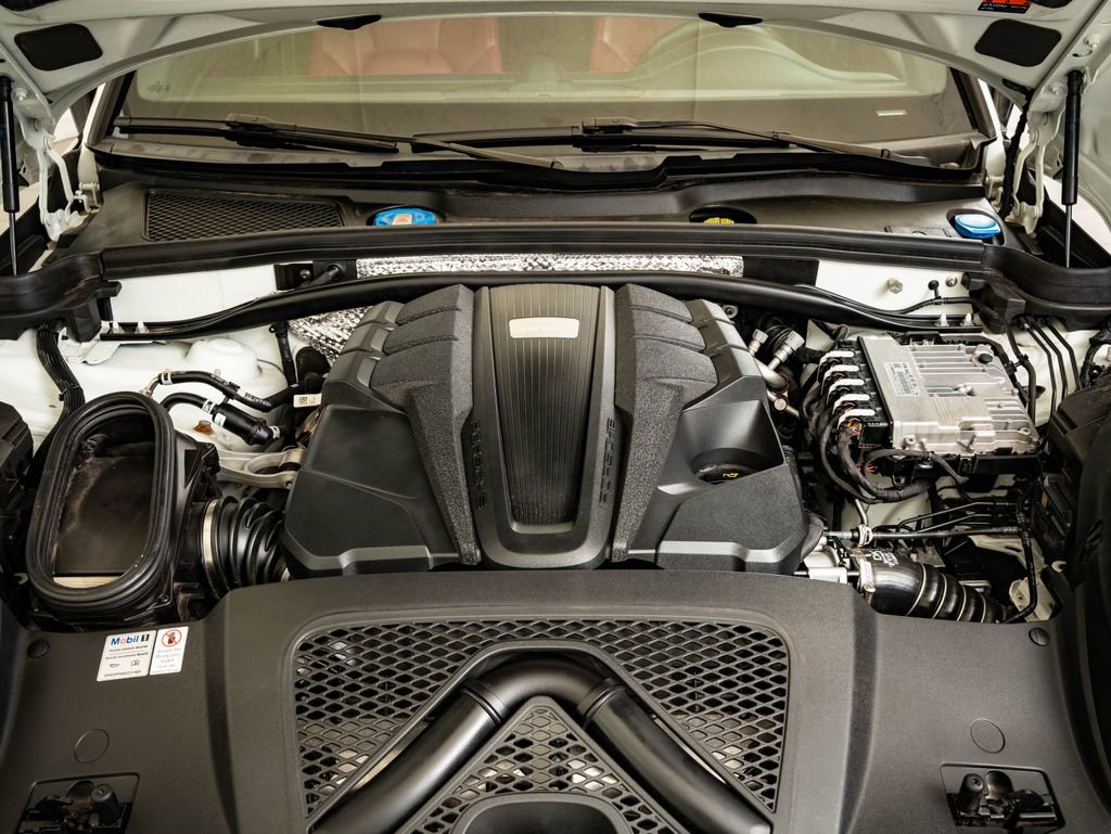 Certified 2021 Porsche Macan S AWD/4WD image 53