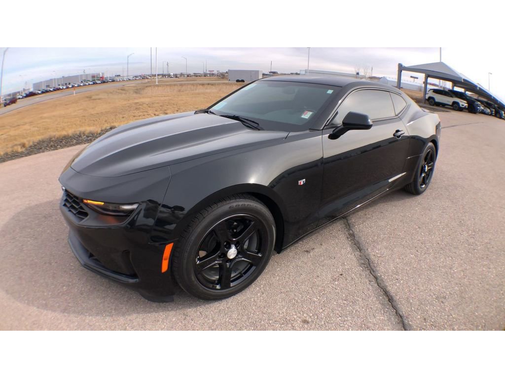 Used 2024 Chevrolet Camaro LT w/ Technology Package image 3