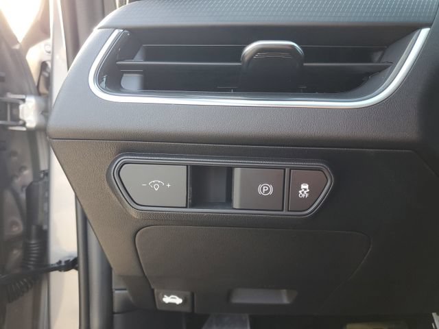 New 2025 Kia K4 GT-Line Turbo FWD image 10