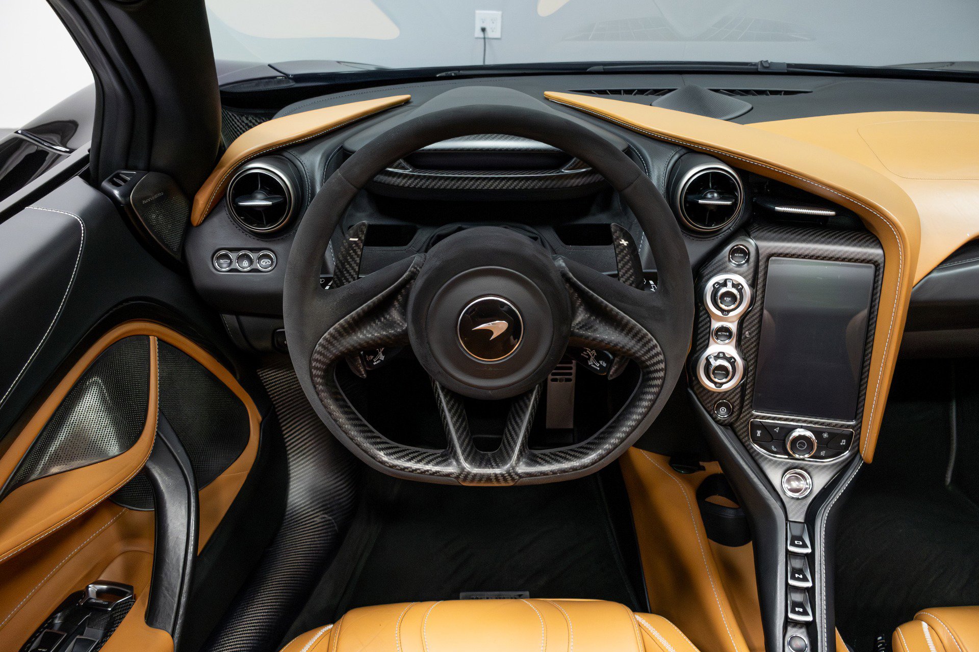 Used 2019 McLaren 720S Luxury RWD image 56