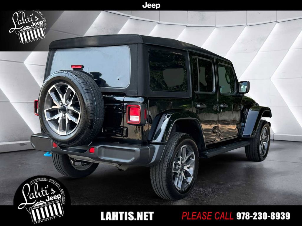 Used 2024 Jeep Wrangler Unlimited w/ Convenience Group image 4