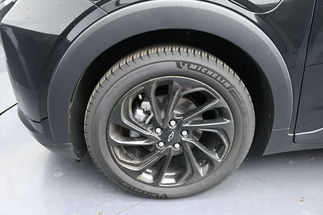 New 2027 Chevrolet Bolt RS FWD image 17