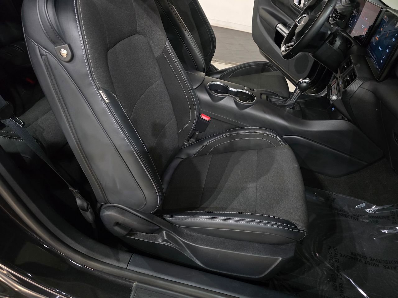 Used 2024 Ford Mustang Coupe image 27