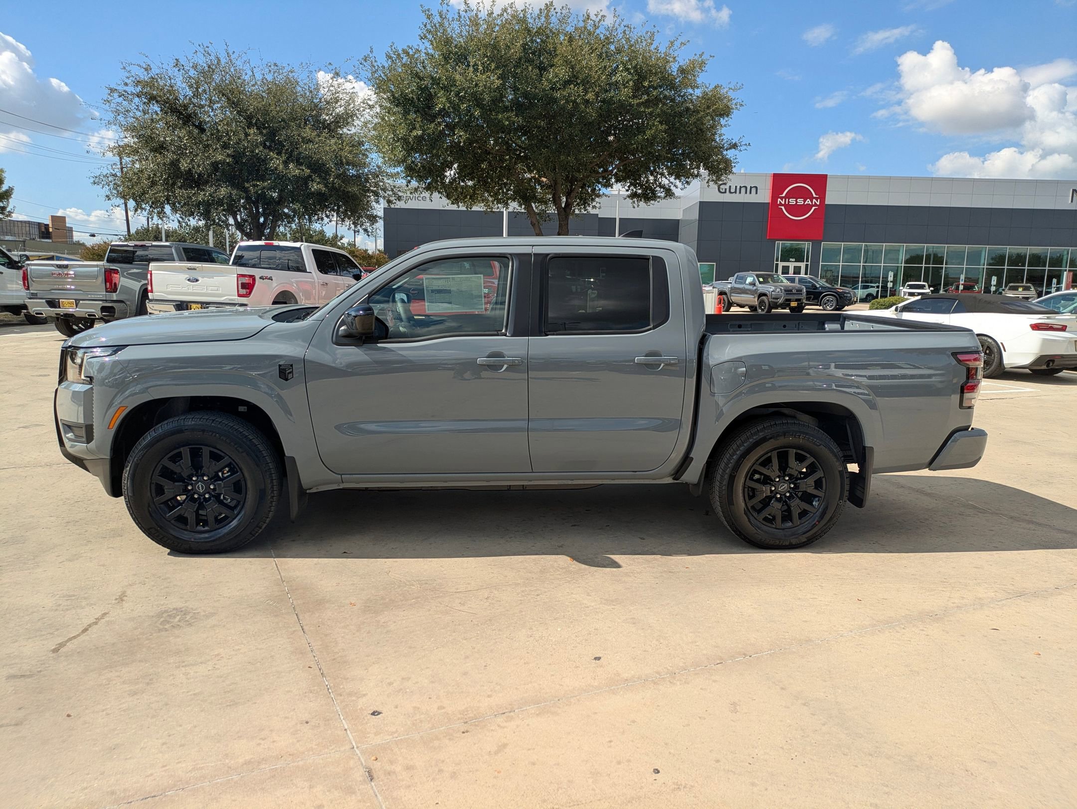 New 2026 Nissan Frontier SV image 6