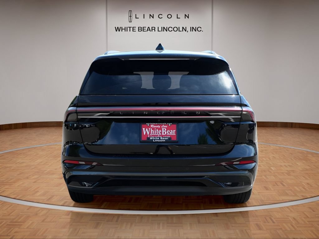 Used 2024 Lincoln Nautilus Reserve w/ Equipment Group 203A AWD/4WD image 6