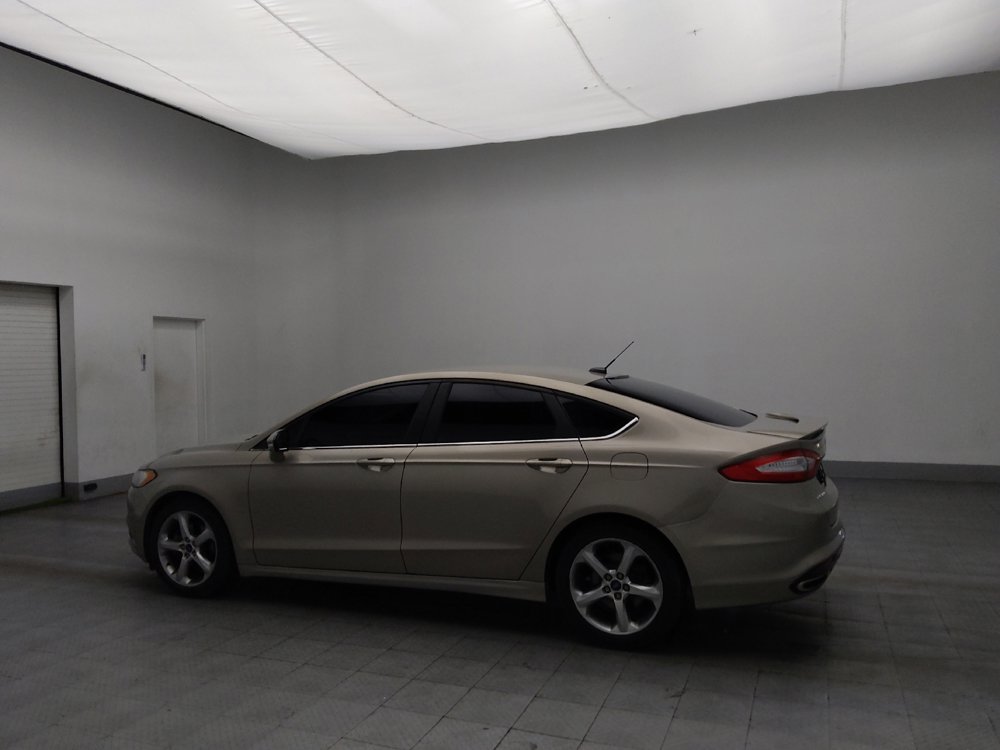 Used 2015 Ford Fusion SE w/ Equipment Group 201A image 3