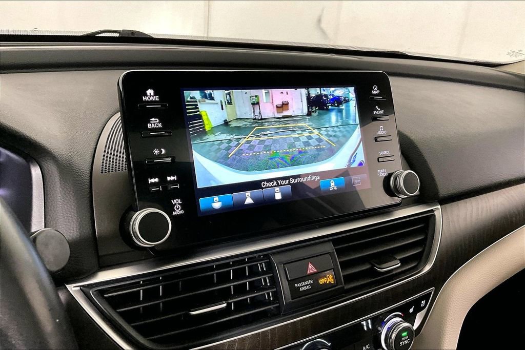 Used 2022 Honda Accord Touring image 21