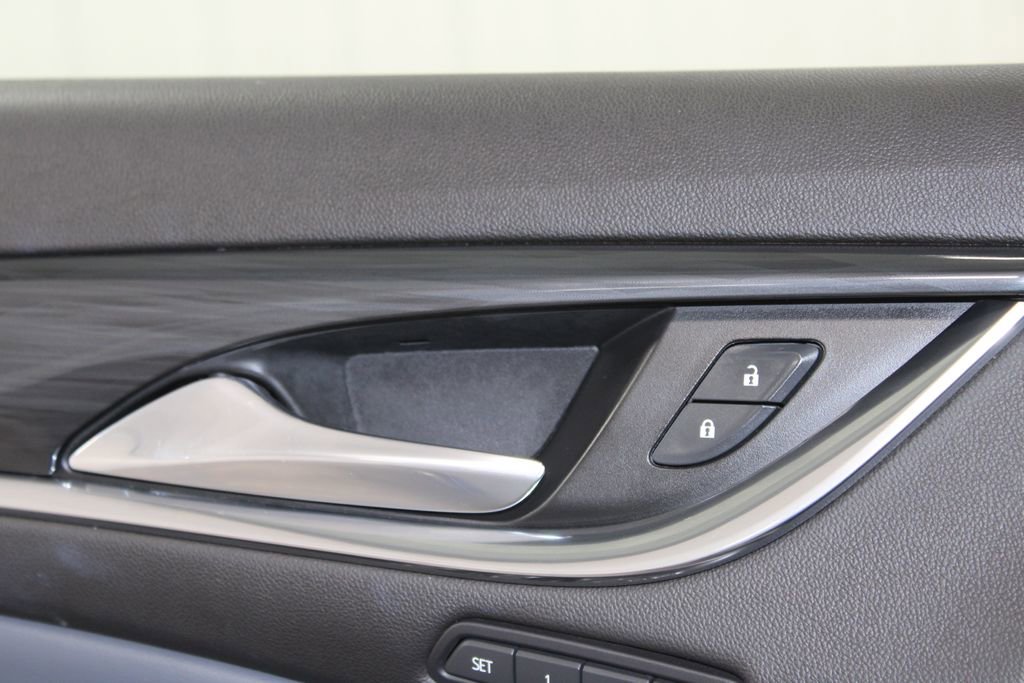 Used 2022 Buick Enclave Premium image 40