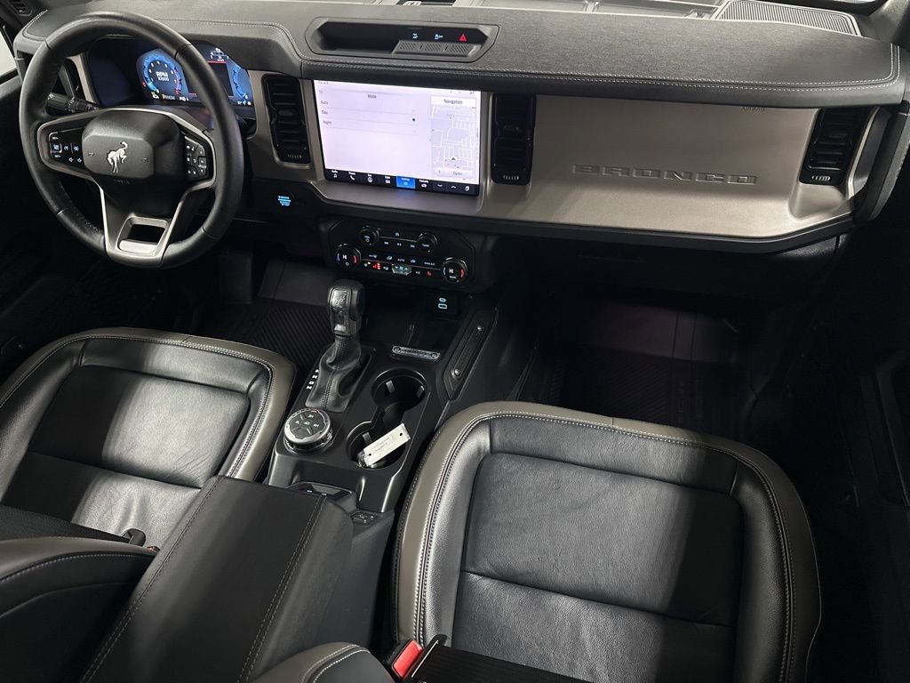 Used 2025 Ford Bronco Outer Banks AWD/4WD image 12