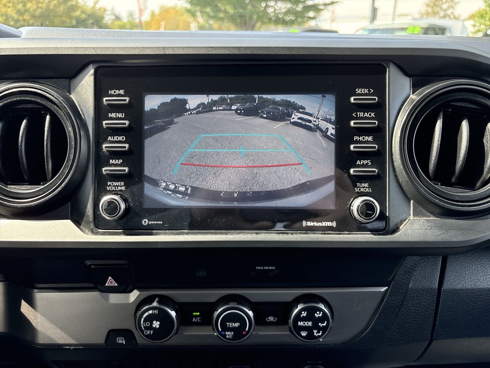 Used 2022 Toyota Tacoma SR RWD image 18