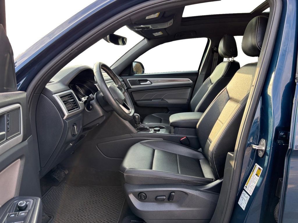 Used 2021 Volkswagen Atlas Cross Sport SE image 14