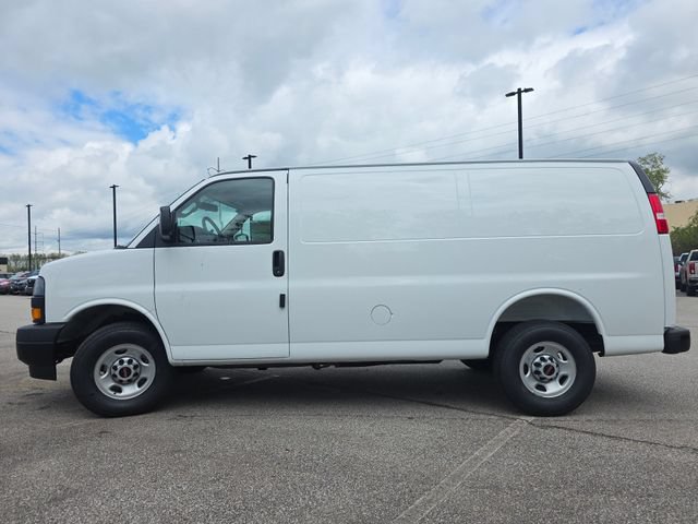 New 2026 GMC Savana 2500 w/ Driver Convenience Package RWD image 10