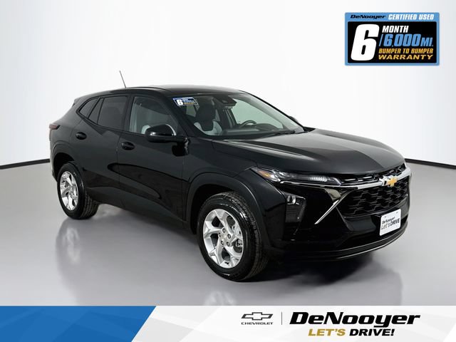Used 2025 Chevrolet Trax LS w/ LS Convenience Package FWD 360° Tour