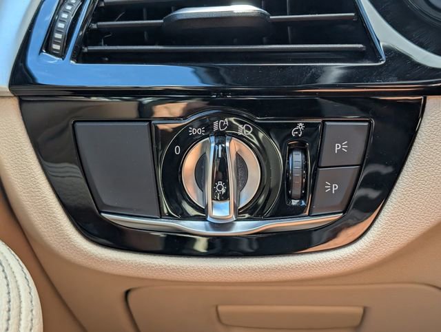 Used 2019 BMW 530i xDrive w/ Convenience Package AWD/4WD image 29