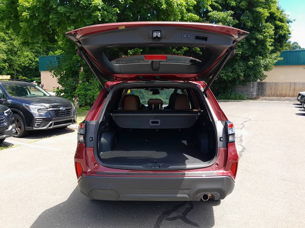 Certified 2025 Subaru Forester Touring AWD/4WD image 36