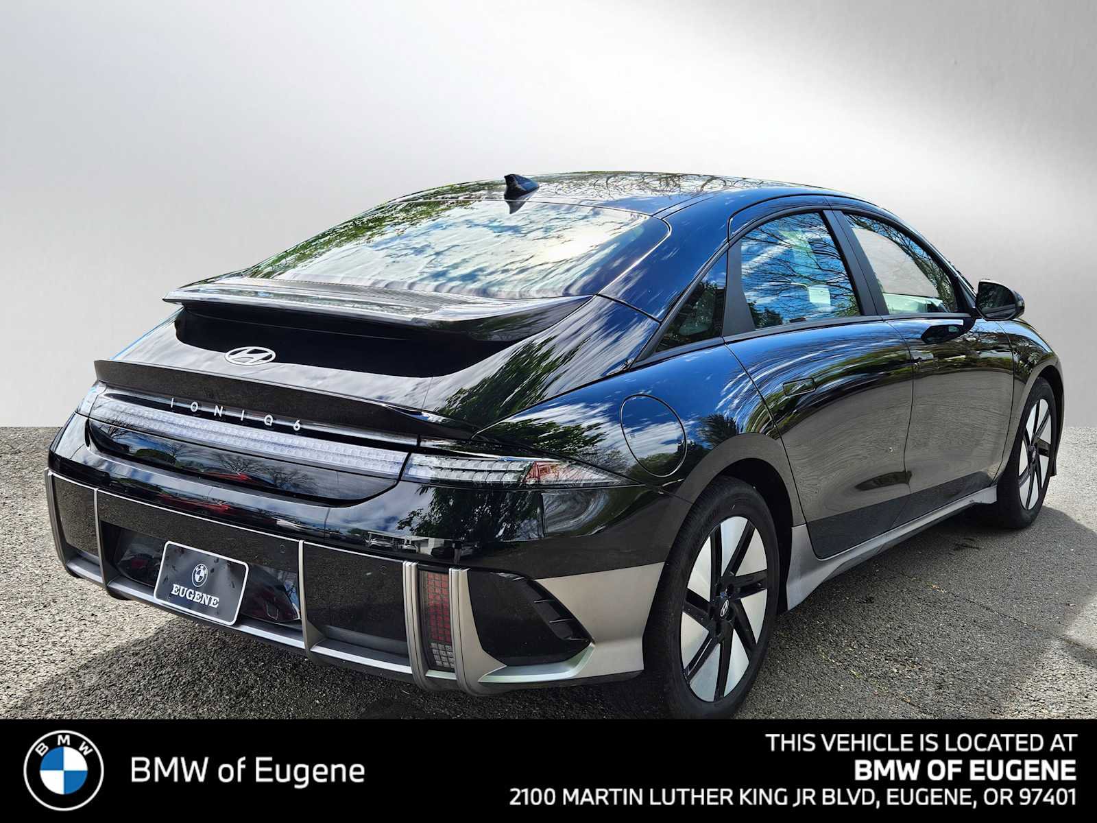 Used 2024 Hyundai Ioniq 6 SE image 3