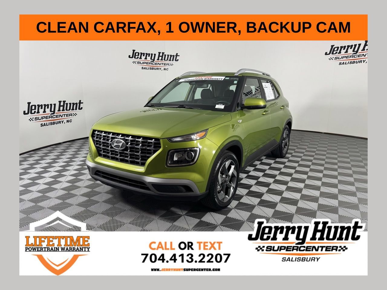 Used 2024 Hyundai Venue SEL image 1