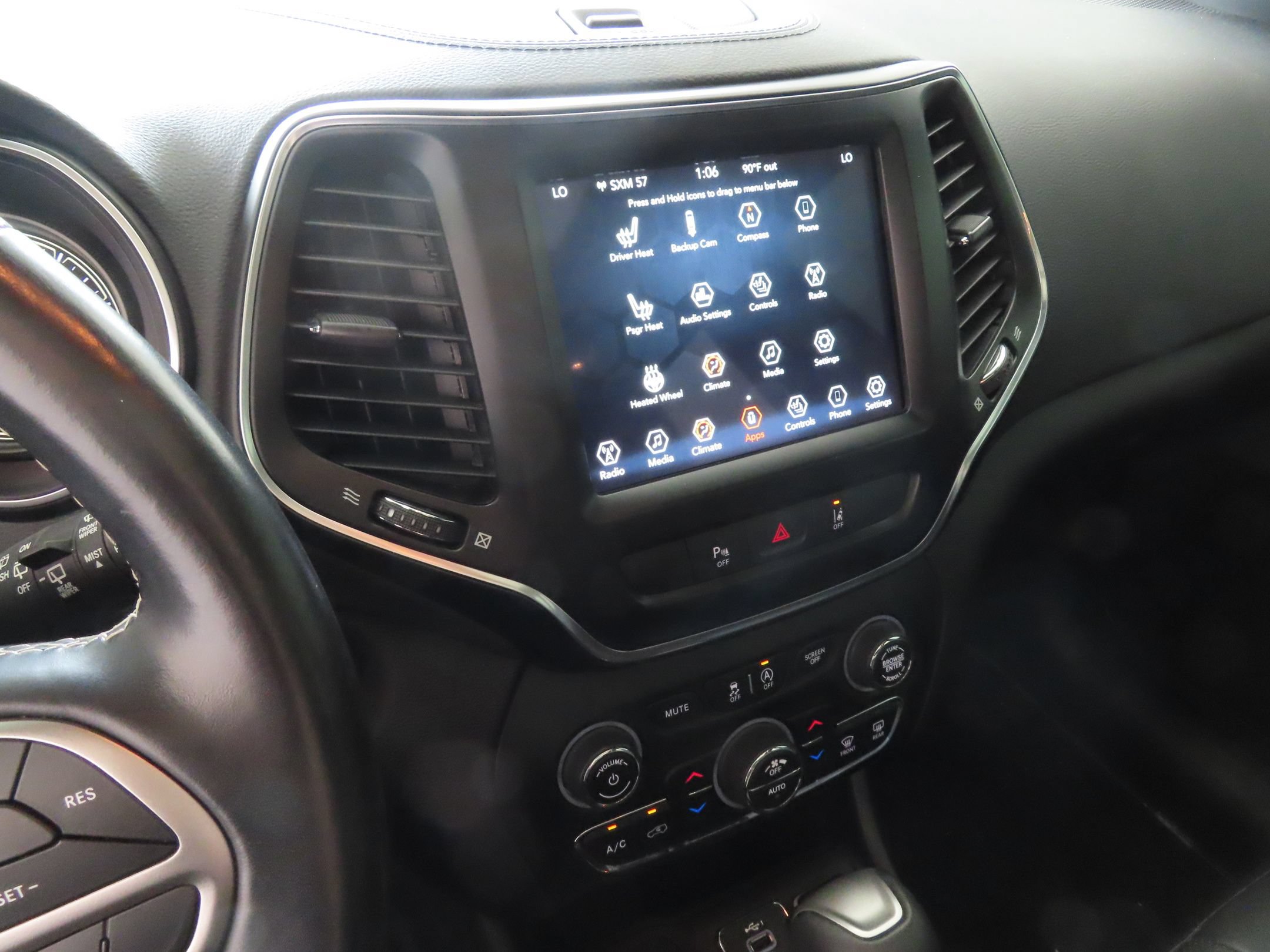 Used 2021 Jeep Cherokee Latitude Lux 80th Anniv w/ Quick Order Package 26U 80TH AWD/4WD image 17