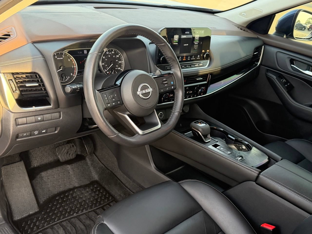 Certified 2023 Nissan Rogue SL w/ SL Premium Package FWD image 16