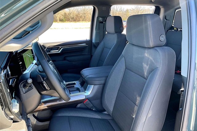 New 2026 Chevrolet Silverado 1500 LT Trail Boss w/ Safety Package image 9