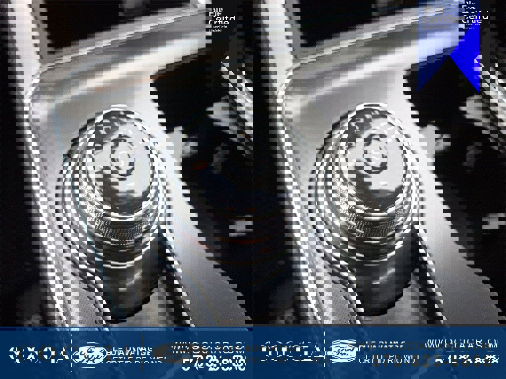 Used 2023 Ford Edge ST-Line image 15