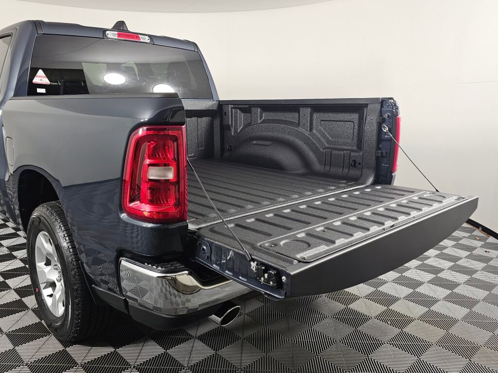 New 2026 RAM 1500 Big Horn AWD/4WD image 15