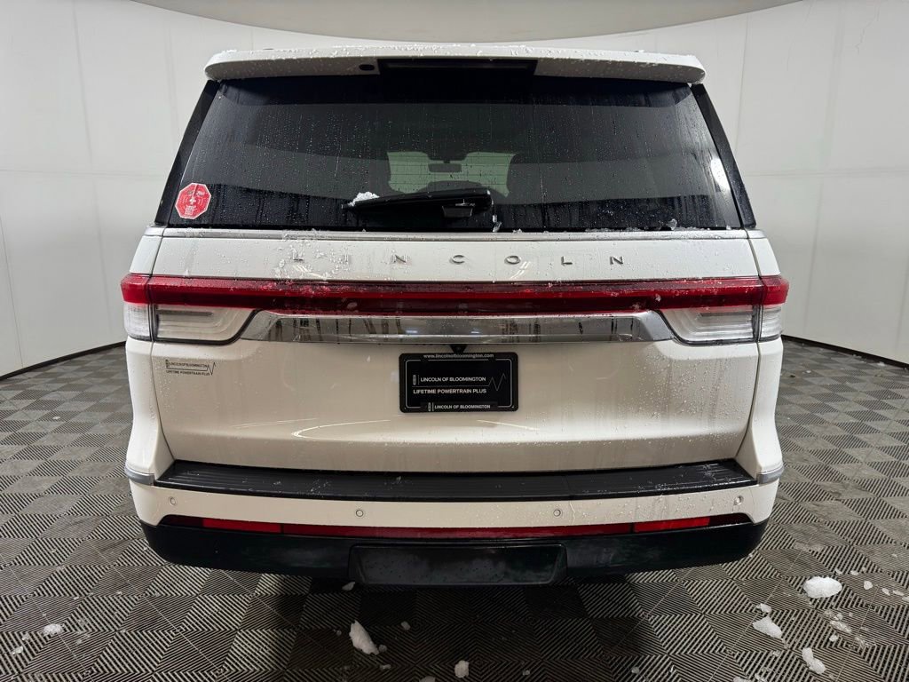 Certified 2023 Lincoln Navigator Reserve image 4