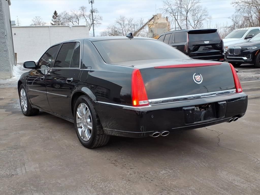 Used 2010 Cadillac DTS Platinum FWD image 3