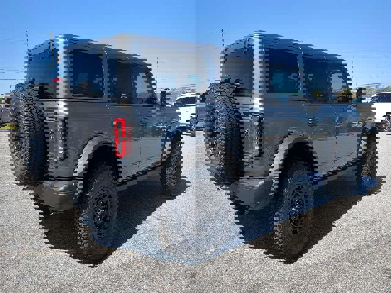 New 2026 Ford Bronco Badlands image 3