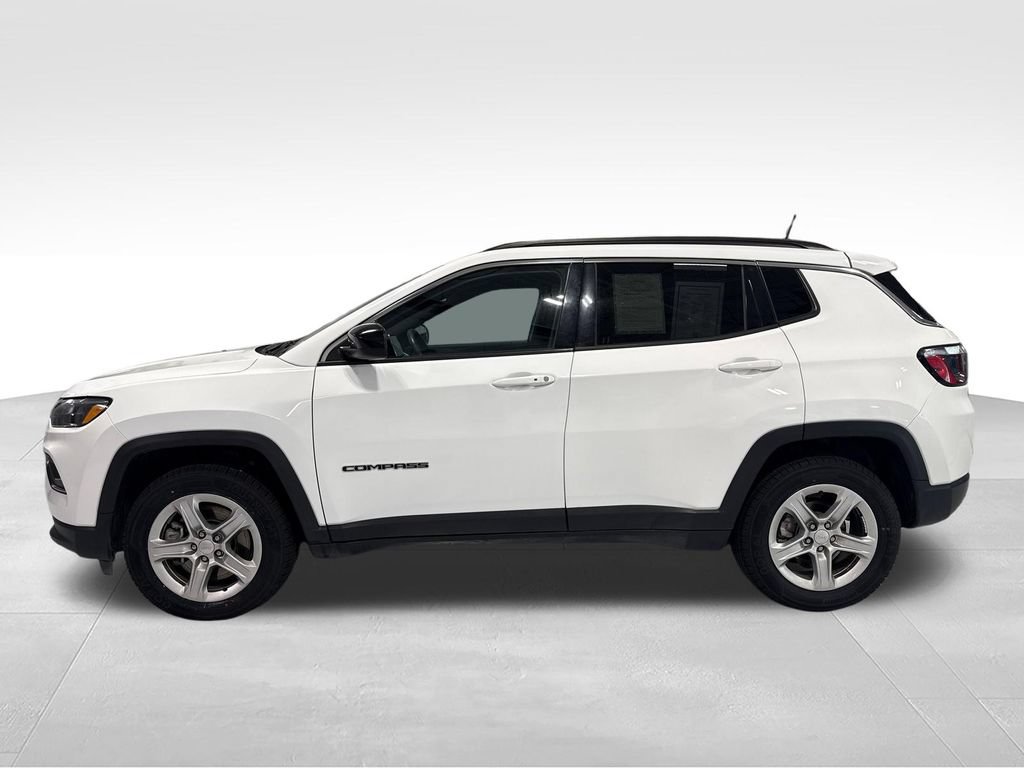 Used 2024 Jeep Compass Latitude AWD/4WD image 43