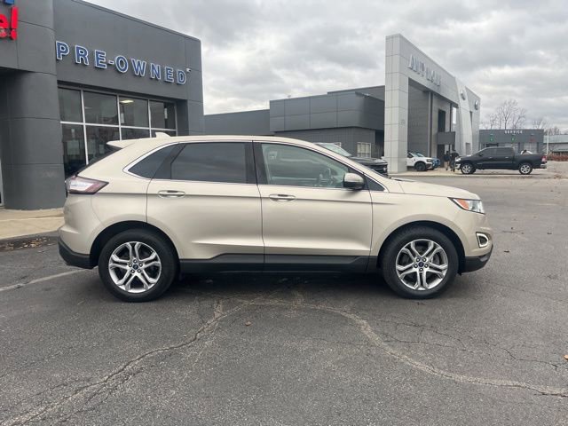 Used 2017 Ford Edge Titanium image 4