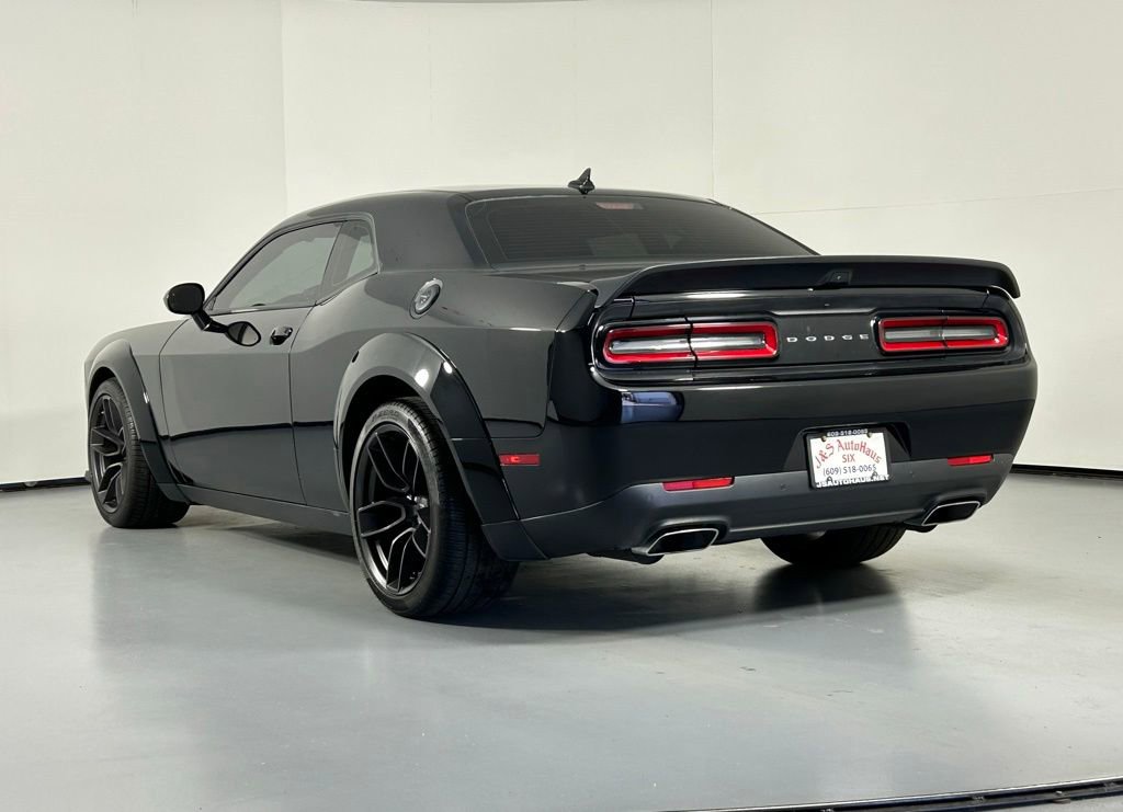 Used 2022 Dodge Challenger R/T Scat Pack RWD image 5