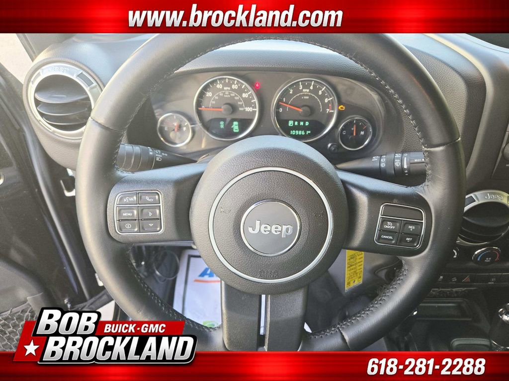 Used 2017 Jeep Wrangler Sahara w/ Connectivity Group image 24