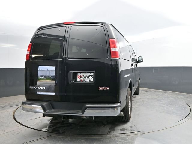 Used 2025 GMC Savana 2500 LT w/ LT Preferred Equipment Group RWD image 9