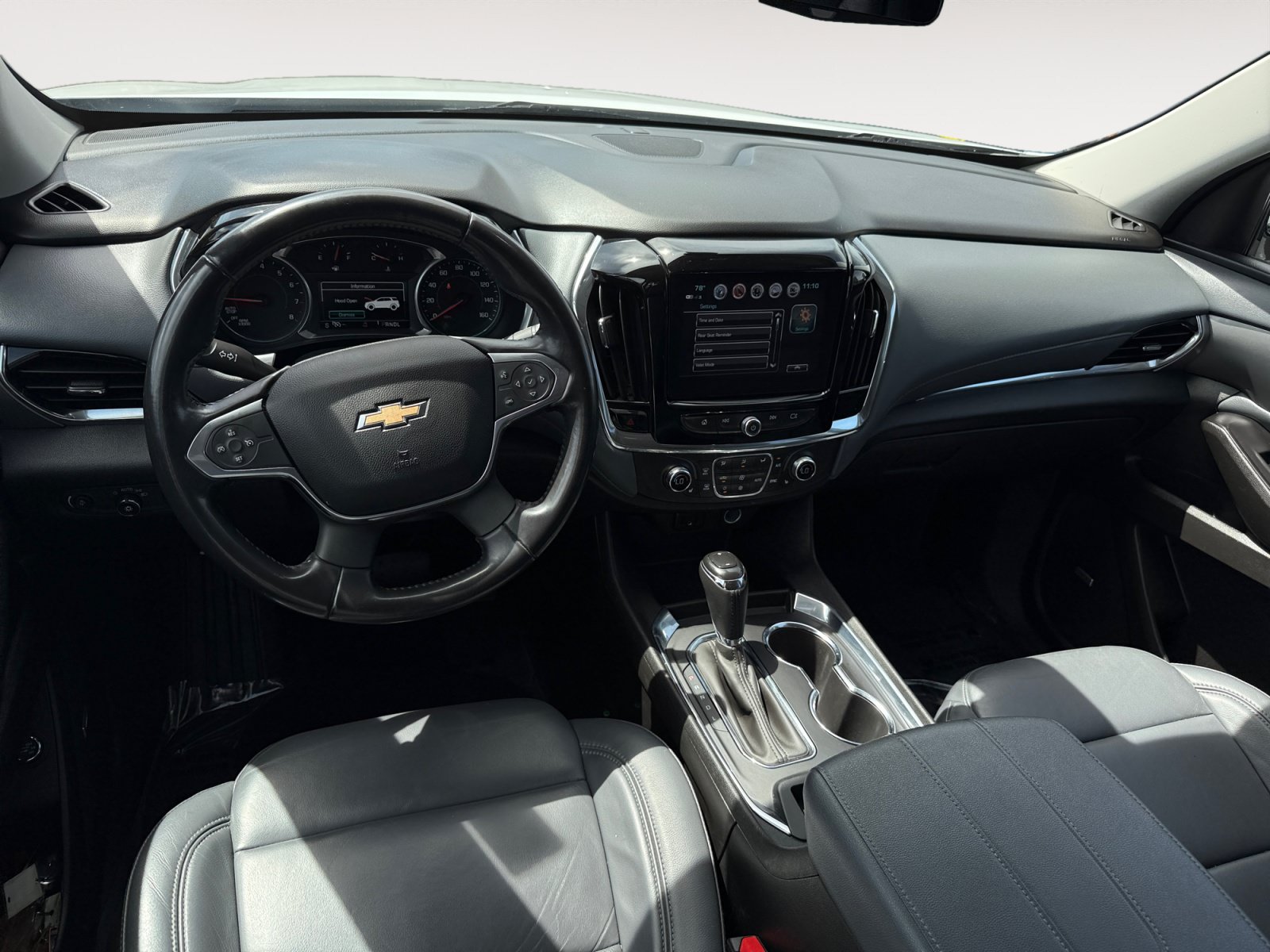 Used 2019 Chevrolet Traverse LT w/ LT Premium Package AWD/4WD image 15