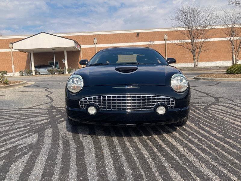Used 2004 Ford Thunderbird image 11