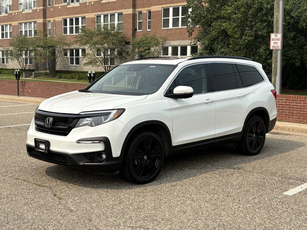 Used 2022 Honda Pilot Special Edition image 2