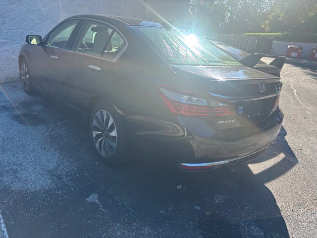 Used 2017 Honda Accord EX-L image 2