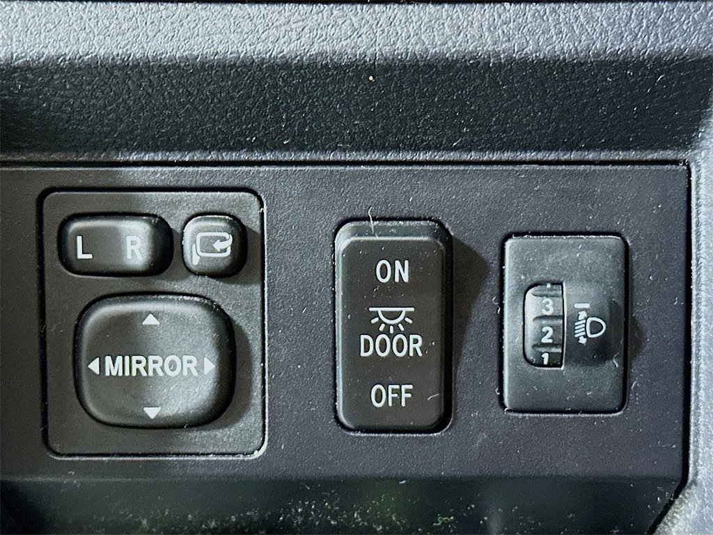 Used 2017 Toyota Tundra 1794 Edition image 10