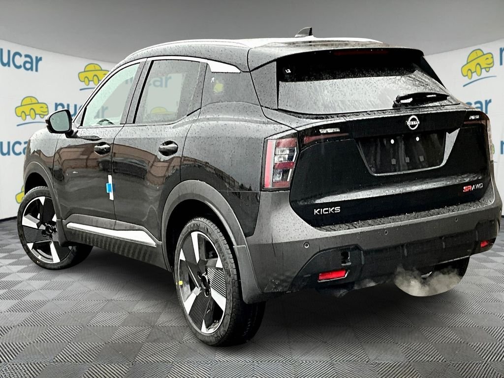 New 2025 Nissan Kicks SR w/ Illumination Package AWD/4WD image 4