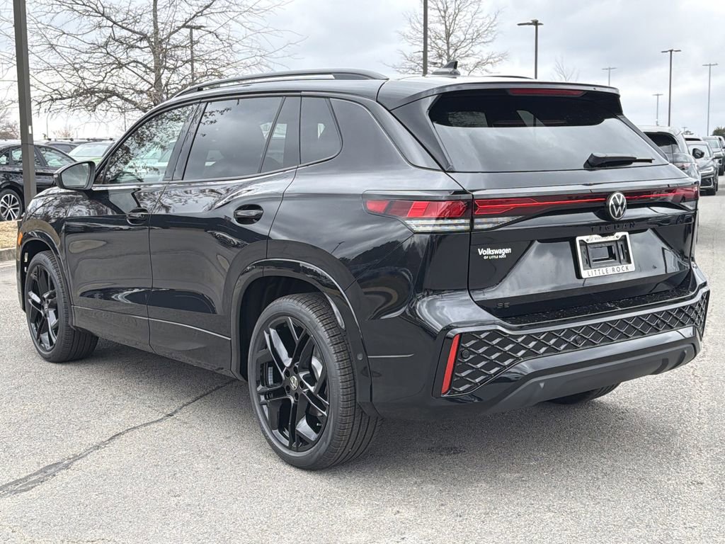 New 2026 Volkswagen Tiguan SE R-Line image 3