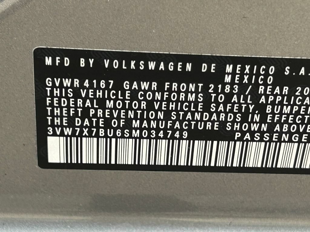 Certified 2025 Volkswagen Jetta SE FWD image 40