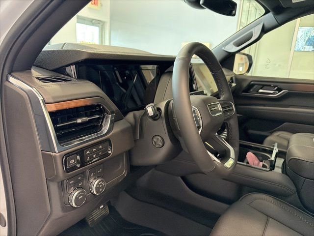 New 2026 GMC Yukon XL Denali w/ Sun & Power Step Package image 26