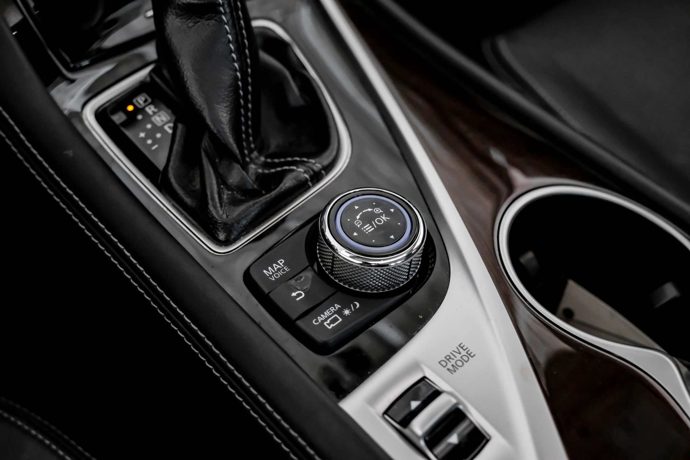 Used 2017 INFINITI Q50 3.0t Premium w/ Driver Assistance Package image 22