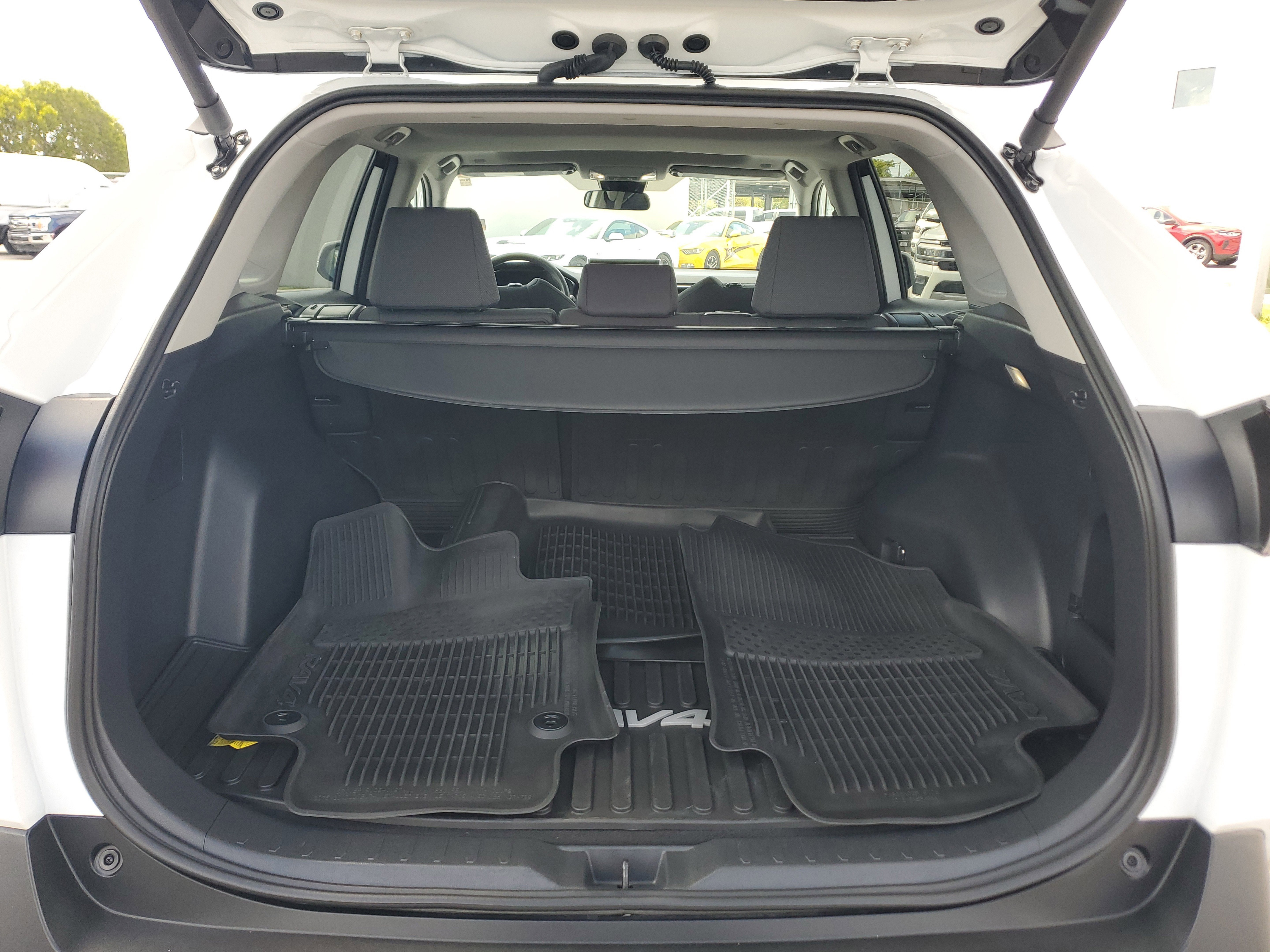 Used 2024 Toyota RAV4 XLE image 13