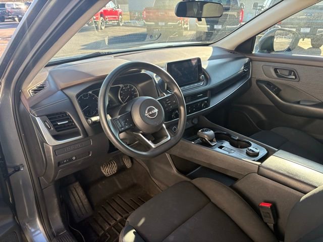 Used 2023 Nissan Rogue S image 3
