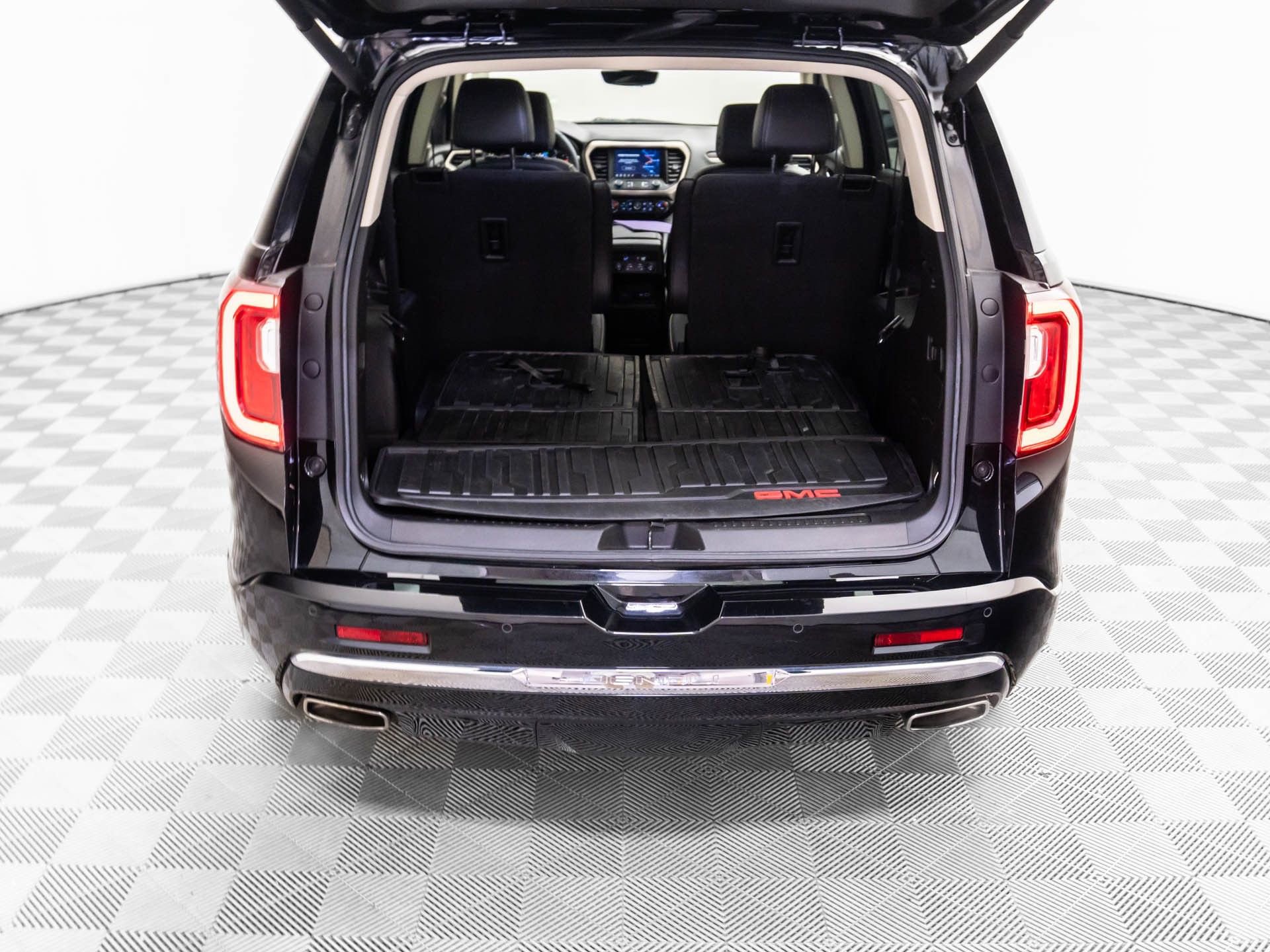 Used 2023 GMC Acadia Denali w/ Black Diamond Edition image 33