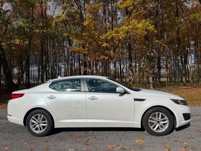Used 2011 Kia Optima LX image 5